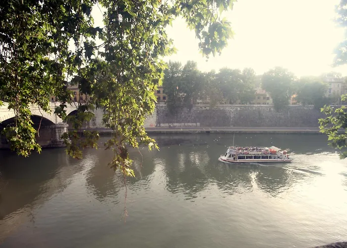 Bed and Breakfast River 4*